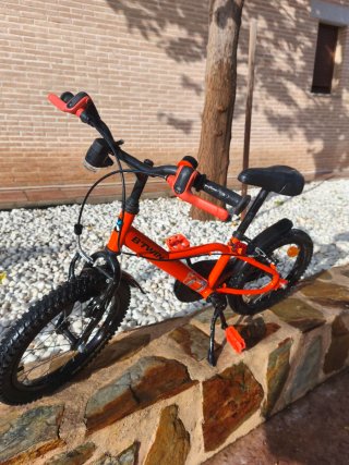 Bicicleta infantil B'TWIN naranja