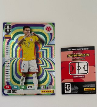 Carta XXL Panini Adrenalyn Luis Díaz Holograma