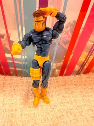 Figura de Cíclope X-Men Marvel Legends