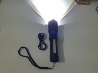 Linterna LED Potente USB Zoom Multifunción