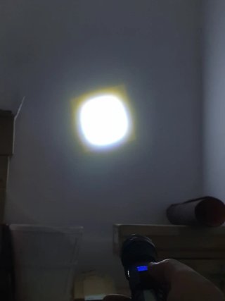 Linterna LED Potente USB Zoom Multifunción