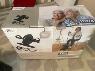Pedaleador estático Crane con bandas elásticas
