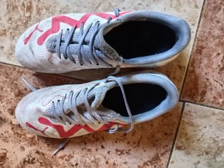 Vendo zapatillas de fútbol