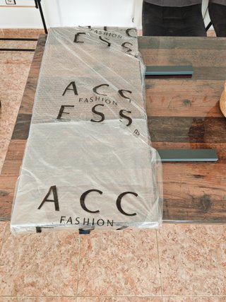 Mesa de comedor madera y metal
