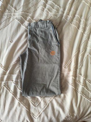 Pantalón uniforme escolar