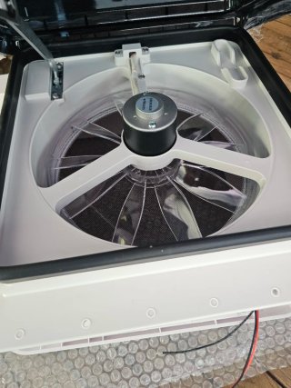 Ventoinha Claraboia Autocaravana c/ Luz LED 12V