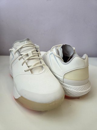 Zapatillas Golf T38 nuevas