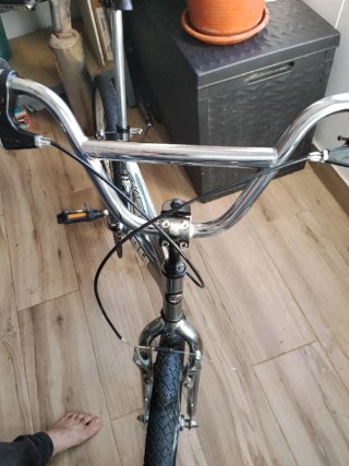 2 Bicicletas: Betwin Decathlon y BMX BH