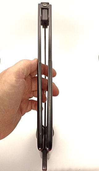 Supporto per Chitarra Ibanez ST101 - pieghevole.
