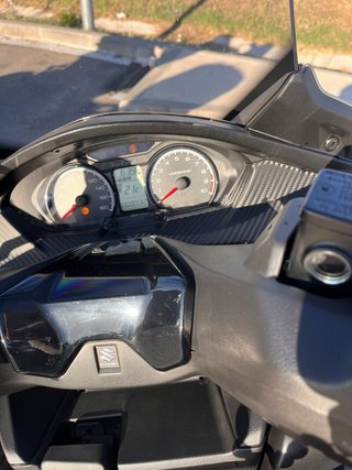 Suzuki Burgman 400cc