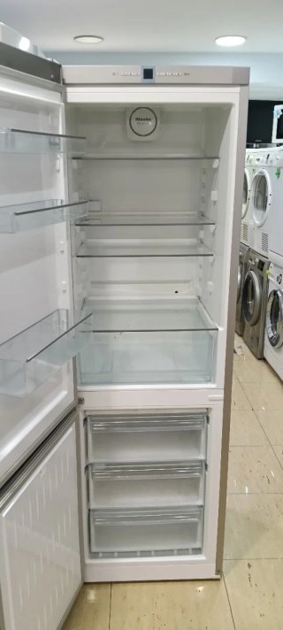 Nevera Miele Acero Inoxidable NO FROST ENERGÍA A+