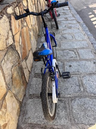 Bicicleta infantil B-PRO JR16 azul