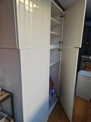 Mueble blanco puertas lacadas