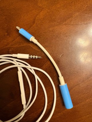 Auriculares Apple con caja y adaptador