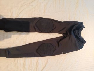 Pantalón portero fútbol sala con rodilleras