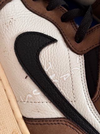 Jordan 1 x Travis Scott Cactus Jack Mocha