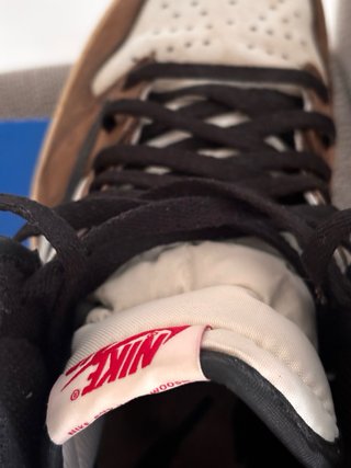 Jordan 1 x Travis Scott Cactus Jack Mocha
