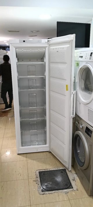 CONGELADOR VERTICAL NEWPOL NO FROST