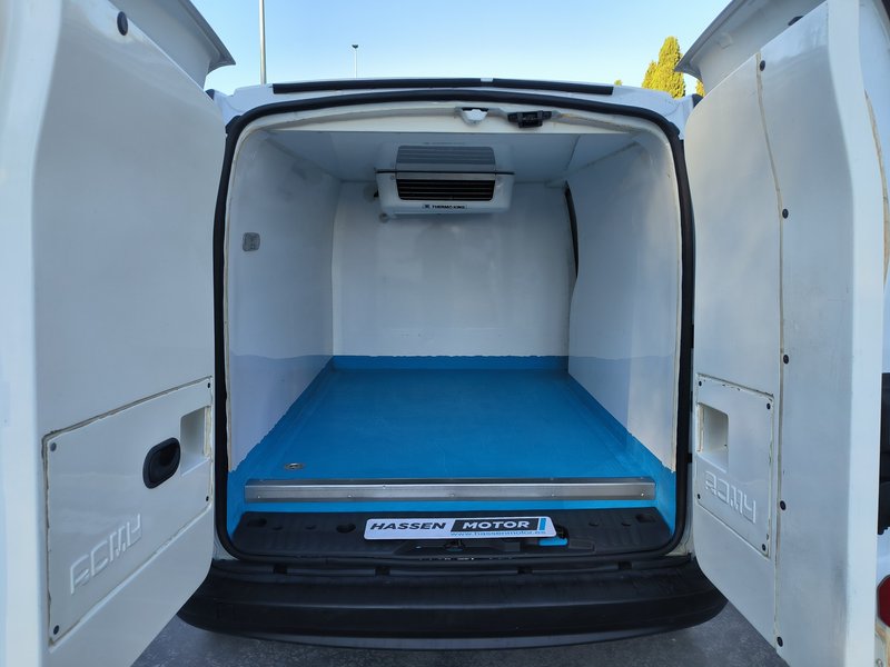 Nissan 2021, foto 2