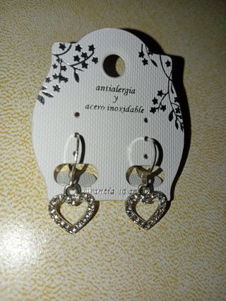 Pendientes de Corazones plateados