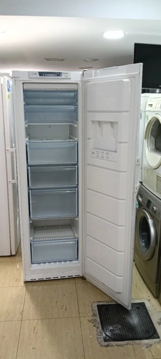 CONGELADOR VERTICAL BALAY NO FROST
