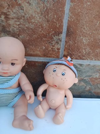Lote 2 Bebés Mini Muñecos