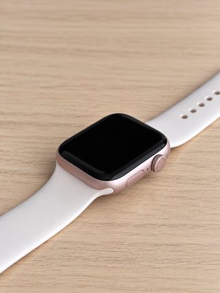 Apple Watch Series 10 42 mm oro rosa con caja