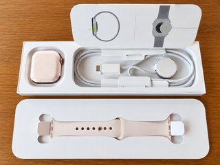 Apple Watch Series 10 42 mm oro rosa con caja
