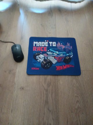 Pacchetto Tastiera, Mouse, Cuffie e Tappetino Mouse Hotwheels