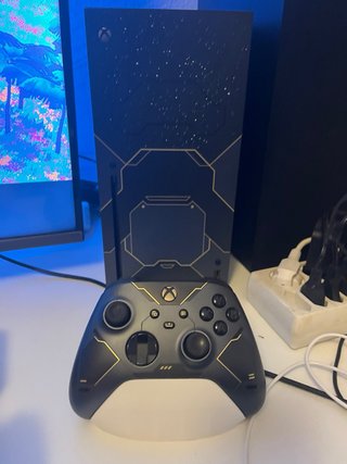 Xbox Series X Halo Infinite Edición Limitada