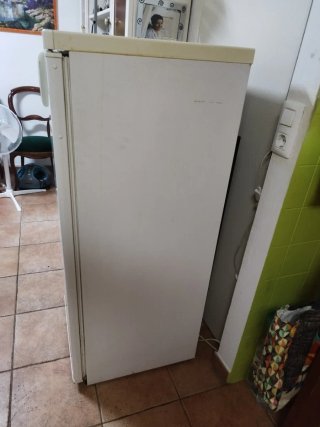 Nevera una puerta EDESA