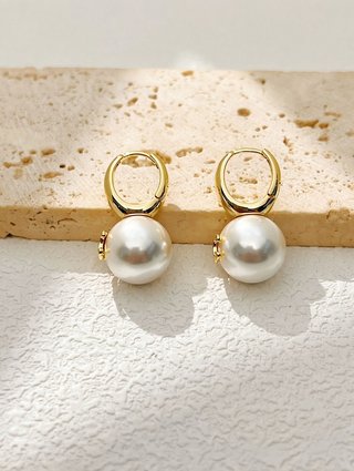Orecchini Celine dorati con perla elegante