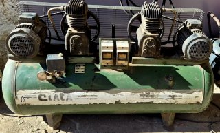 Compresor de aire industrial Ciata 270 L.