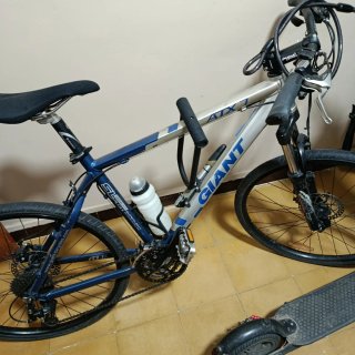 Bicicleta Giant de Montaña