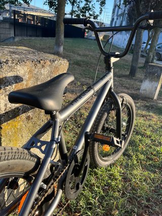 Bicicleta BMX 20 poco uso