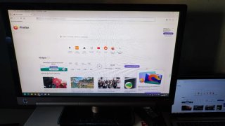 Monitor HP 23 Negro/Plateado precio negociable.