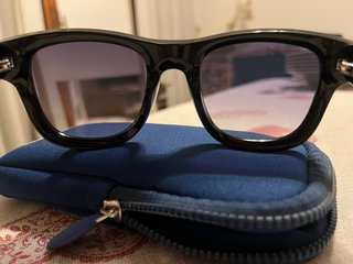 Occhiali da sole Havaianas neri con custodia blu