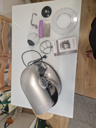 Robot amasador Bomann