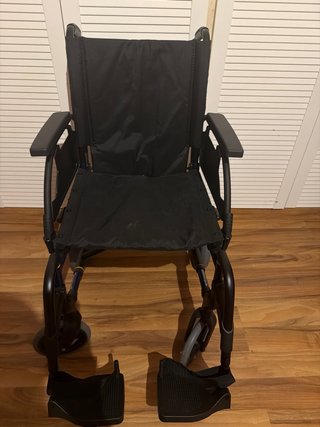 Silla de ruedas plegable nueva