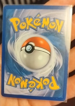 Carta Pokémon Rayquaza 2011 estado exelent