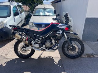 Aprilia Tuareg 660 Trail Negra/Roja