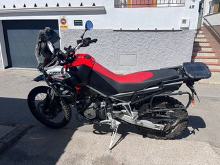 Aprilia Tuareg 660 Trail Negra/Roja