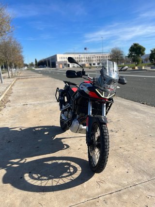Aprilia Tuareg 660 Trail Negra/Roja