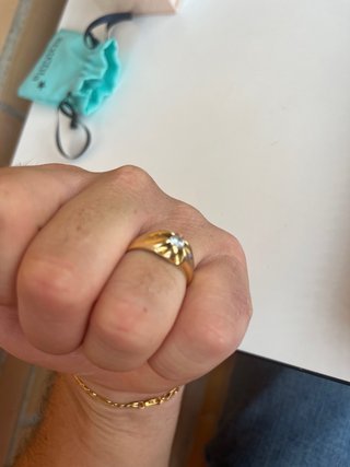Anillo 18k solitario 5.69g