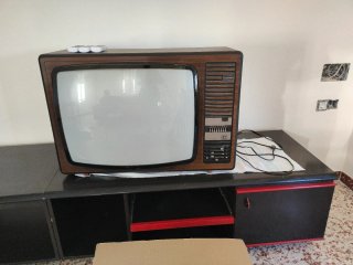Televisor Antiguo Vintage Años 70