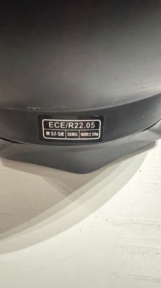 Casco de moto negro
