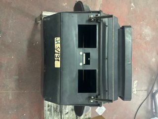 Ventilador Seat 131.. molduras y otros