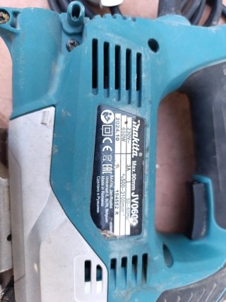Caladora Makita JV0600