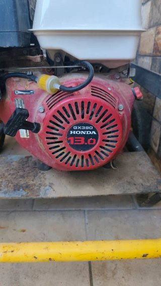 Generador Motosoldadora Honda GX390