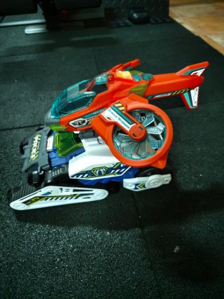Juguetes de policía y helicóptero